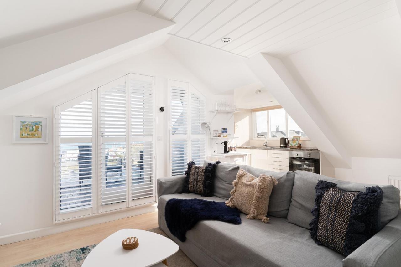 Stunning Views Over Mounts Bay With Balcony Penzance Bagian luar foto