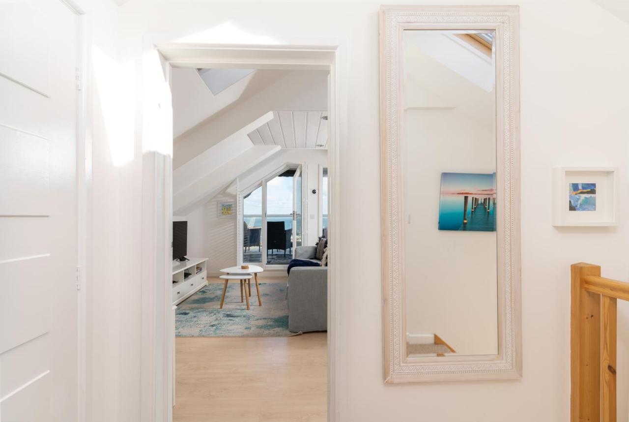 Stunning Views Over Mounts Bay With Balcony Penzance Bagian luar foto