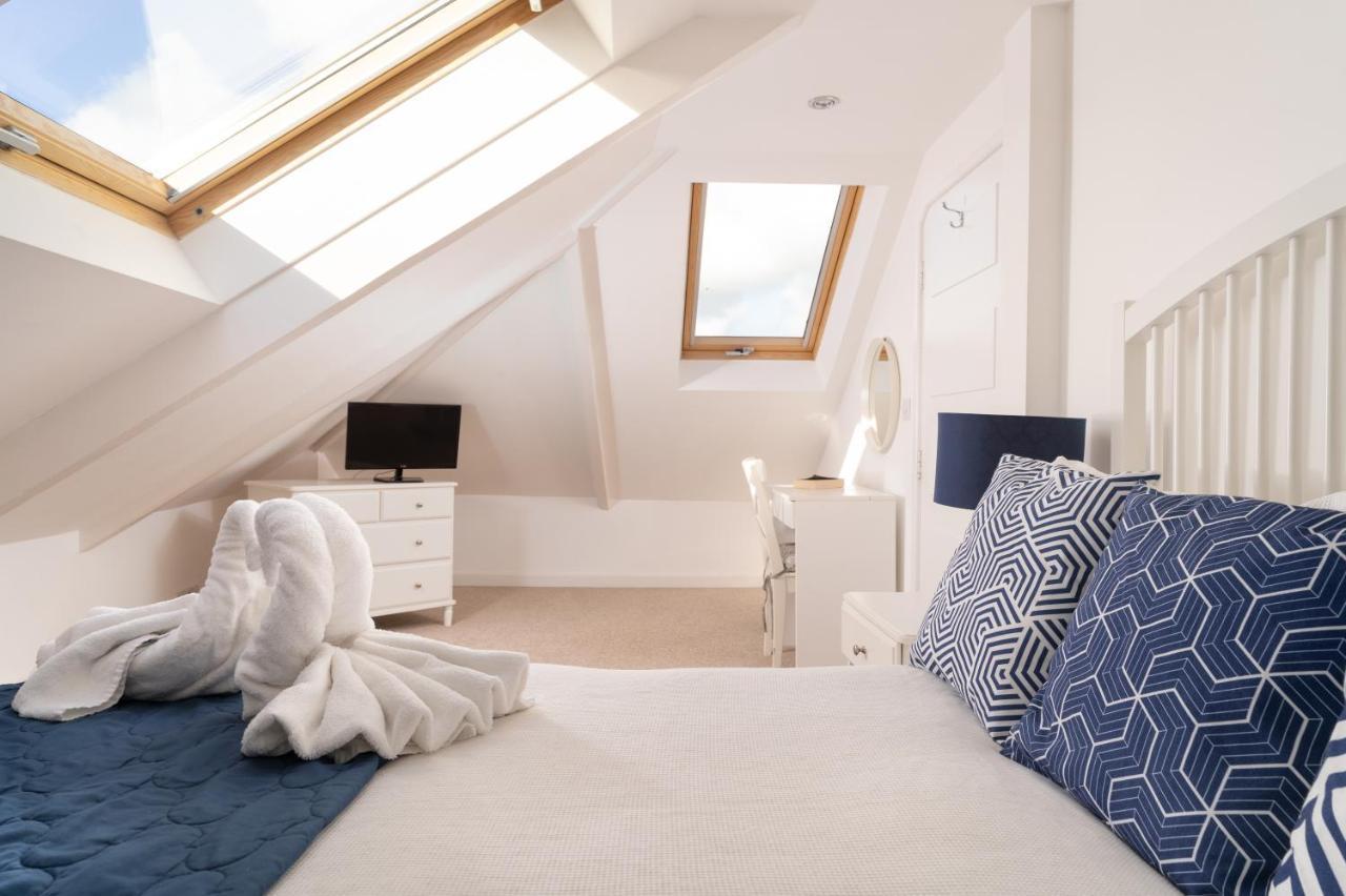 Stunning Views Over Mounts Bay With Balcony Penzance Bagian luar foto