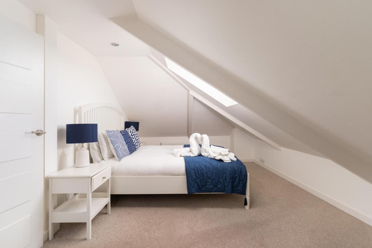 Stunning Views Over Mounts Bay With Balcony Penzance Bagian luar foto